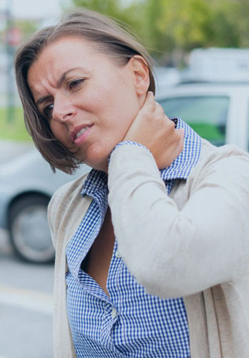 Why and How the Shoulder and Knee can be Affected in a Car Accident -  Stridewell